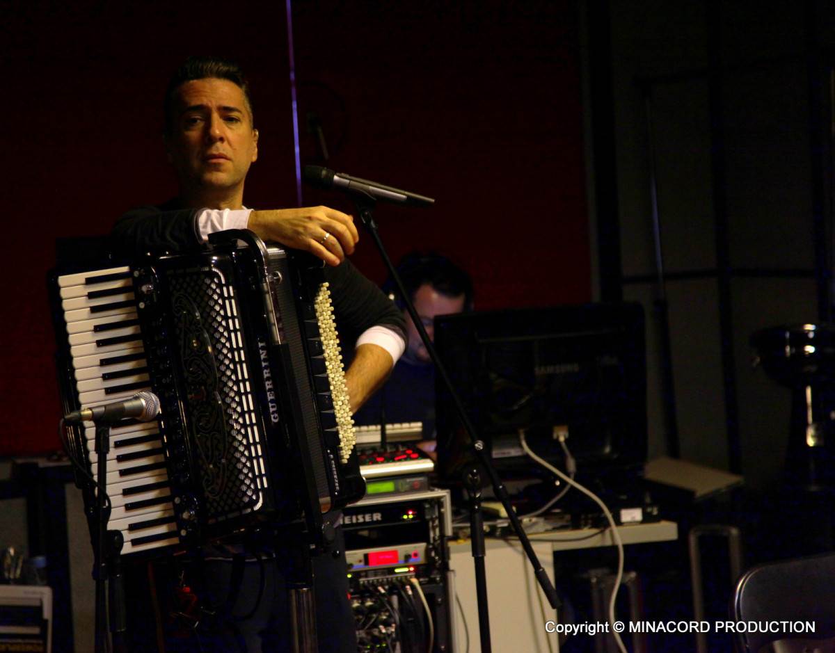 zeljko-joksimovic-u-lisinskom-predstavlja-projekt-balkan-bazaar