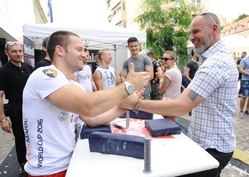 sandra-perkovic-i-marijo-moznik-na-lansiranju-mens-health-portala