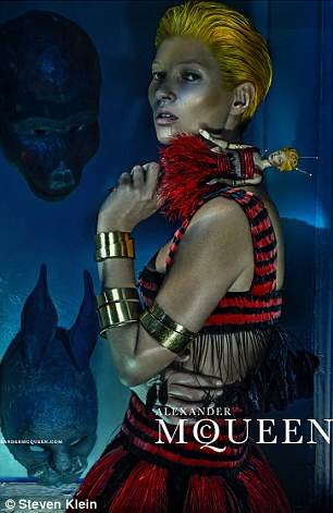 Kate Moss prvi put u kampanji modne kuće Alexander McQueen