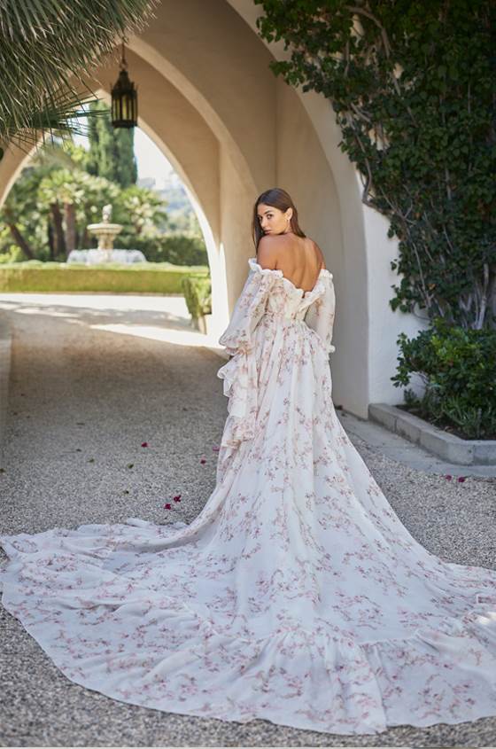 monique-lhuillier-proljece-2021
