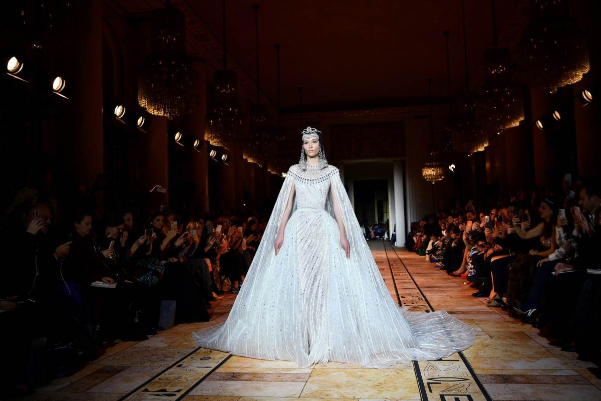 paris-haute-couture-2021-visoka-moda-trendovi-fashion-2021