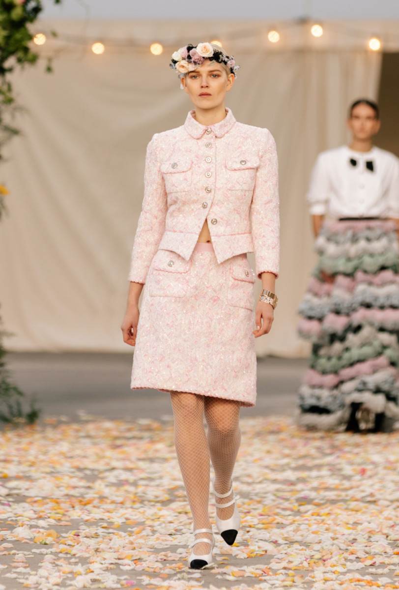 chanel-revija-haute-couture-kosa-cvijece-u-kosi-vjencanja