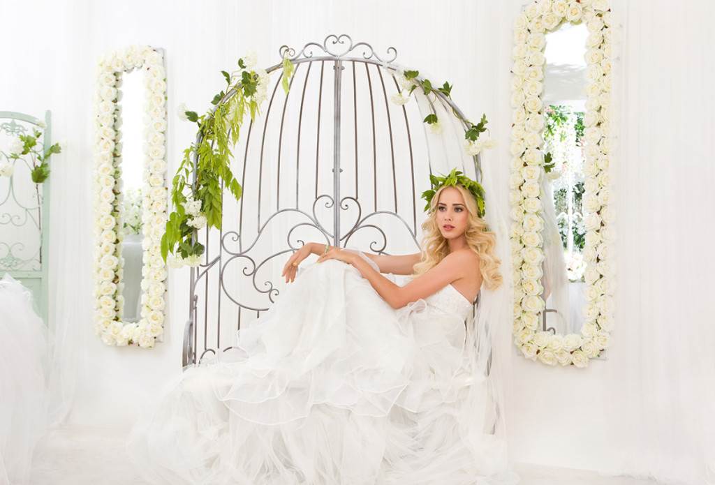 lijepa-antonija-misura-u-kampanji-za-the-ballroom