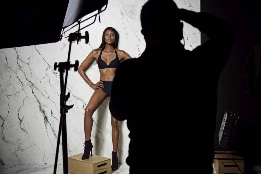 naomi-campbell-i-yamamay-zavode-senzualnom-ljetnom-kolekcijom