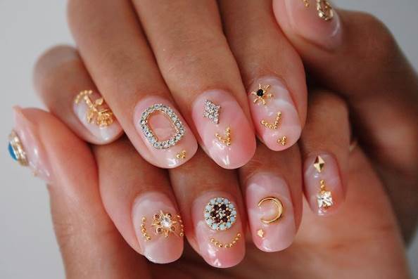 nail-trends-u-2021