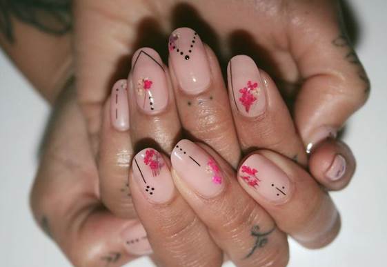 nail-trends-u-2021