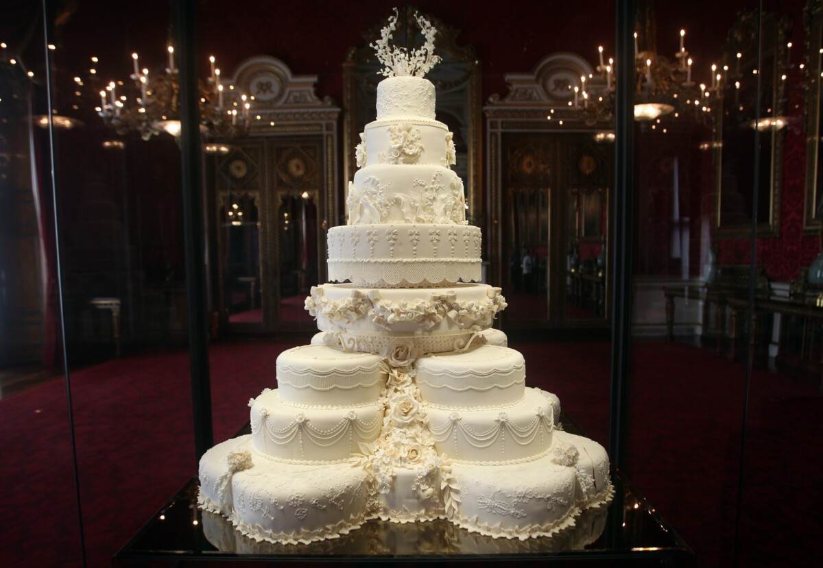 kraljevske-torte-ne-znamo-kakvog-su-bile-okusa-ali-smo-otkrili-kako-su-izgledale
