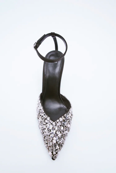 Cipele s potpeticom i kristalićima