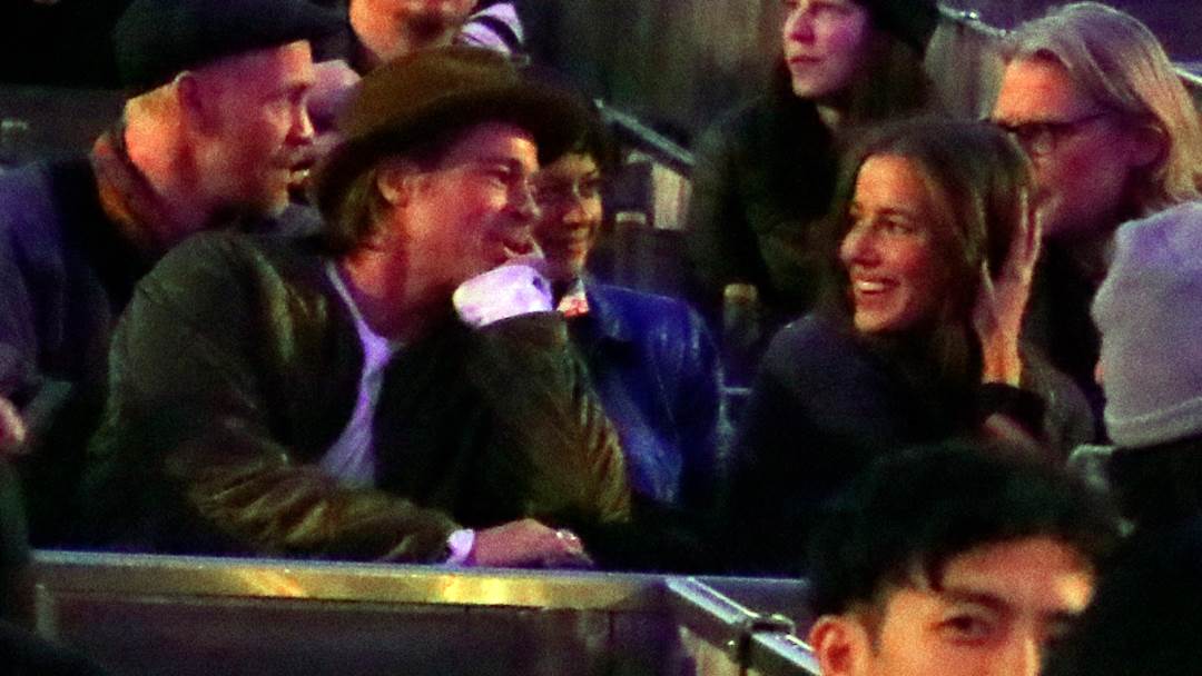 Brad Pitt i Nicole na tribinama