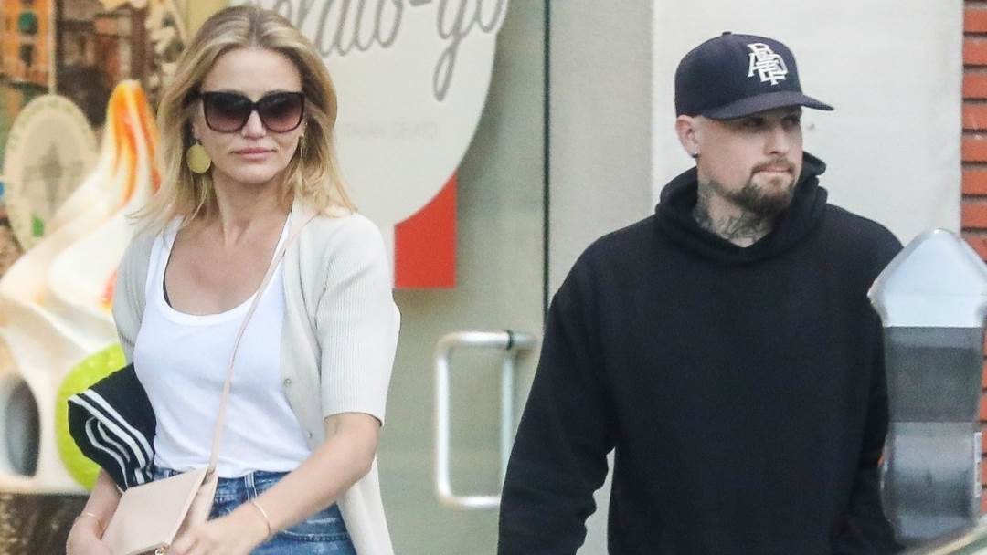 Cameron Diaz i Benji Madden ispred dućana