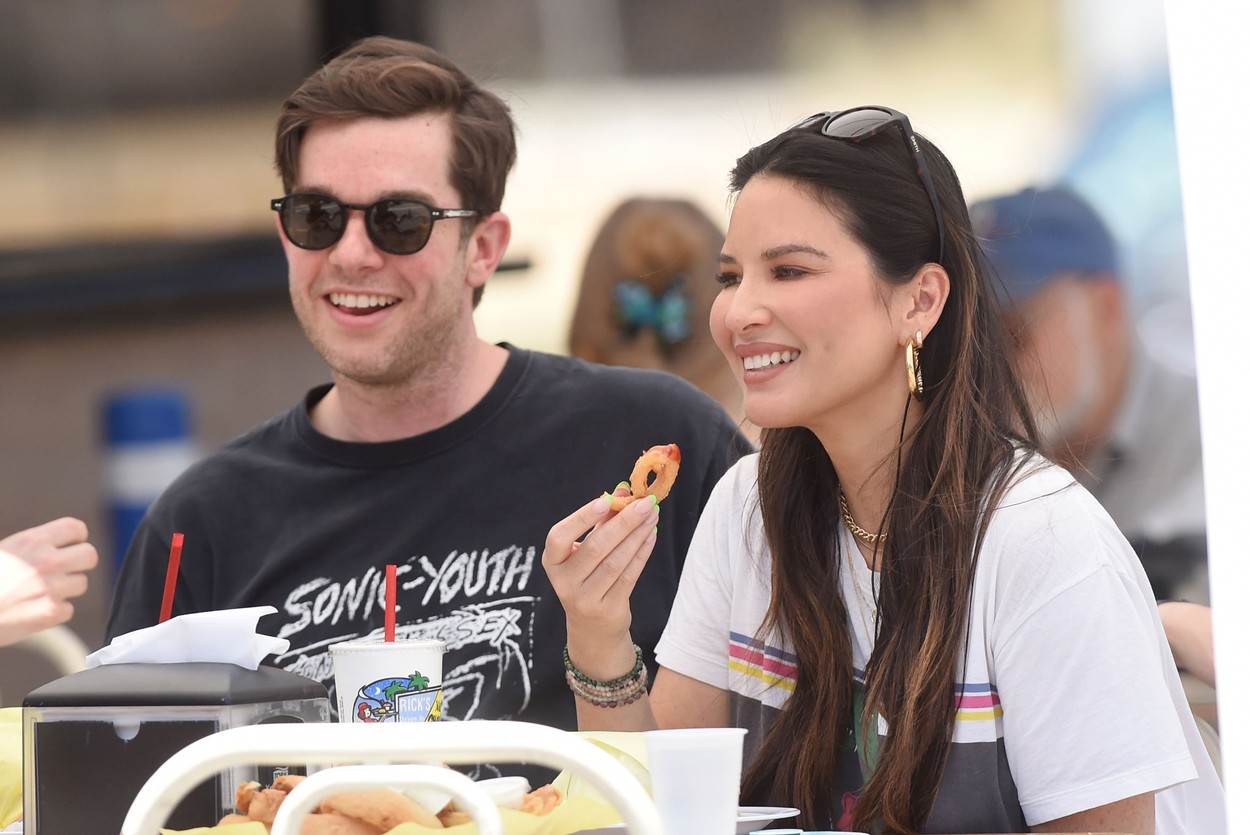 Olivia Munn i John Mulaney