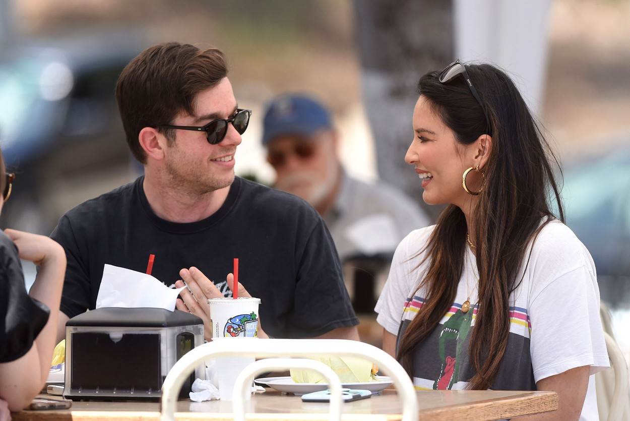 Olivia Munn i John Mulaney zajedno su dobili prvog sina