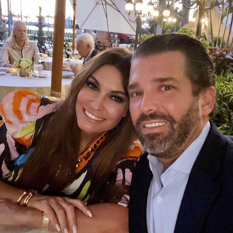 Donald Trump Jr i Kimberly Guilfoyle zaručili su se na doček 2020. godine