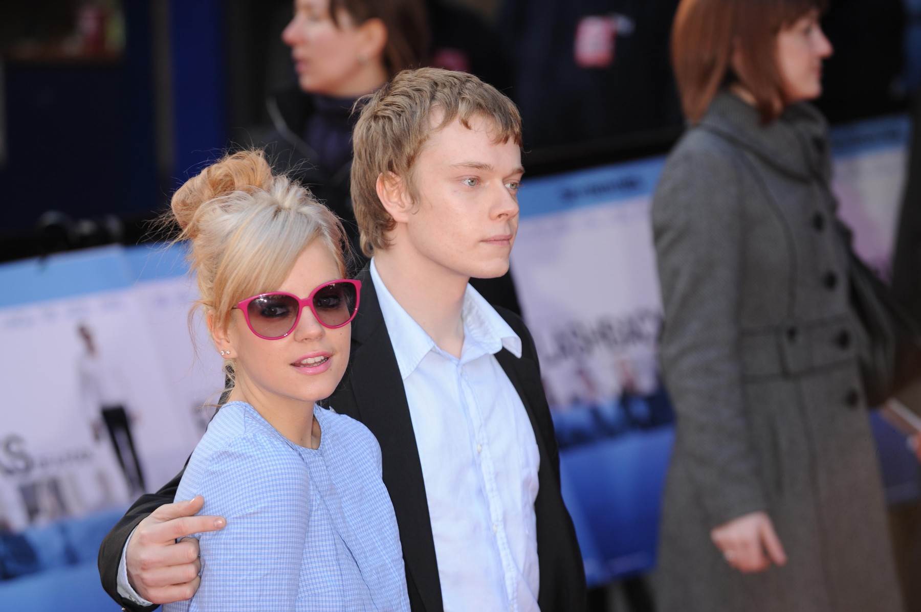 Glumac Alfie Allen i pjevačica Lily Allen slavni su brat i sestra