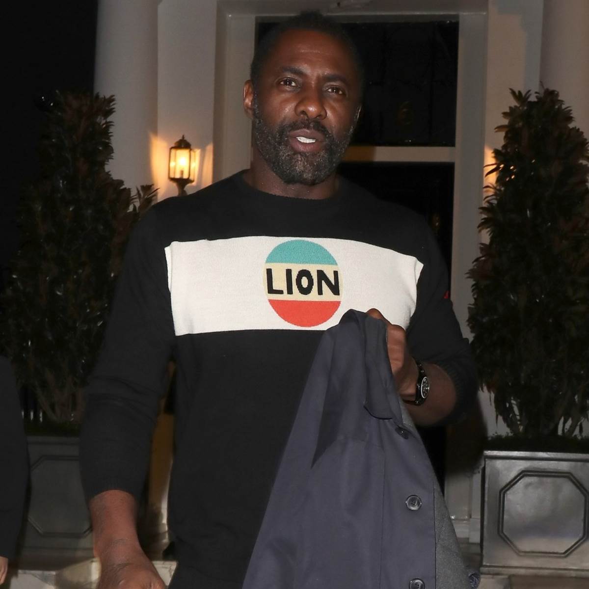 Idris Elba engleski je glumac, producent i glazbenik