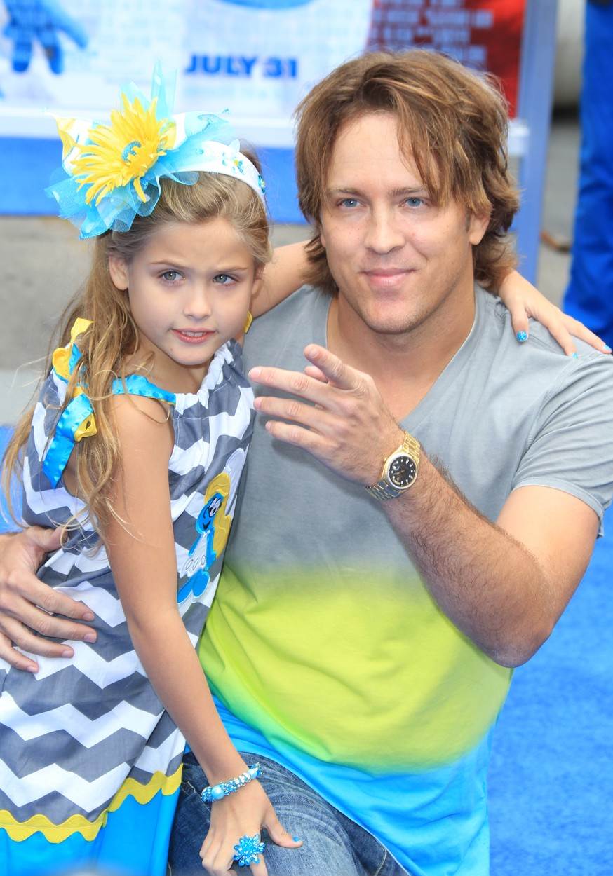 Larry Birkhead s kćerkicom Dannielyn Birkhead koju je dobio s preminulom Annom Nicole Smith