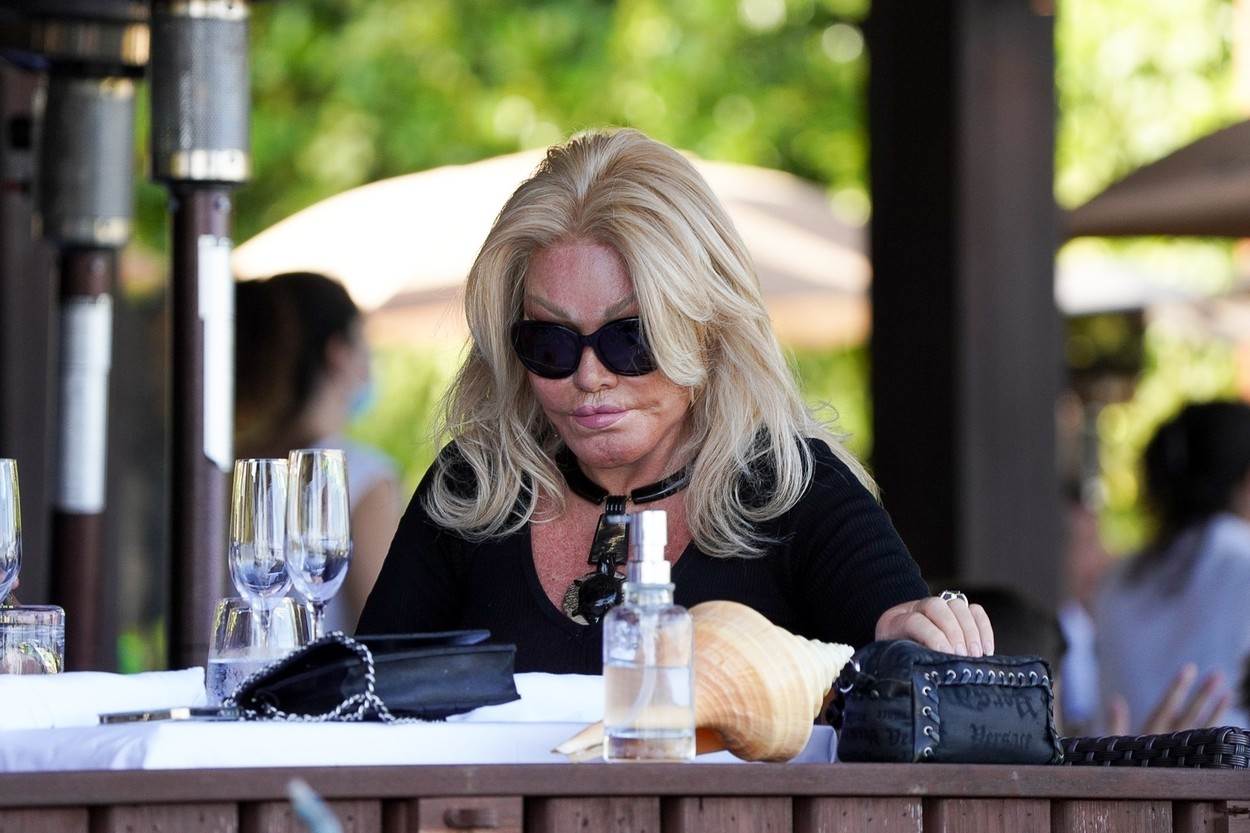 Jocelyn Wildenstein izgleda potpuno drugačije