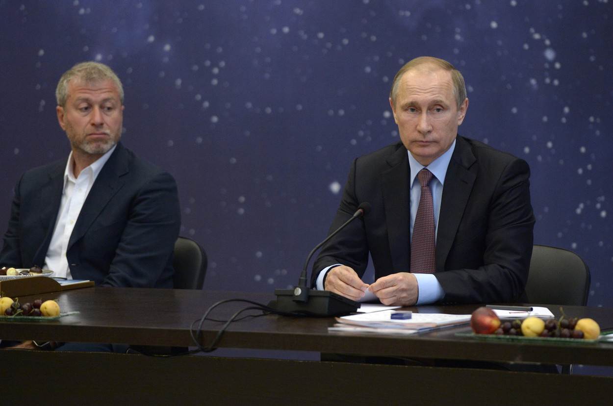 Roman Abramovič navodno je blizak s Vladimirom Putinom