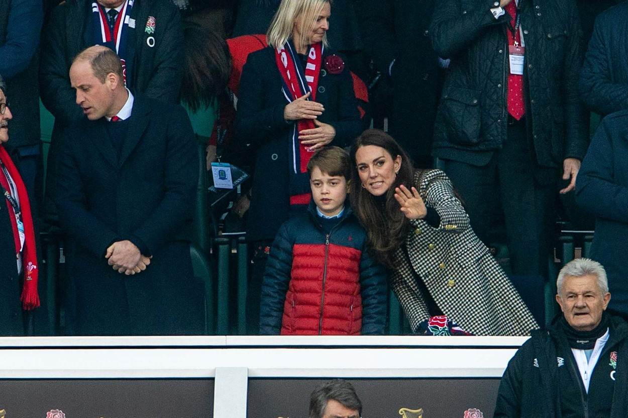 kate middleton pojavila se u holland cooper kaputu