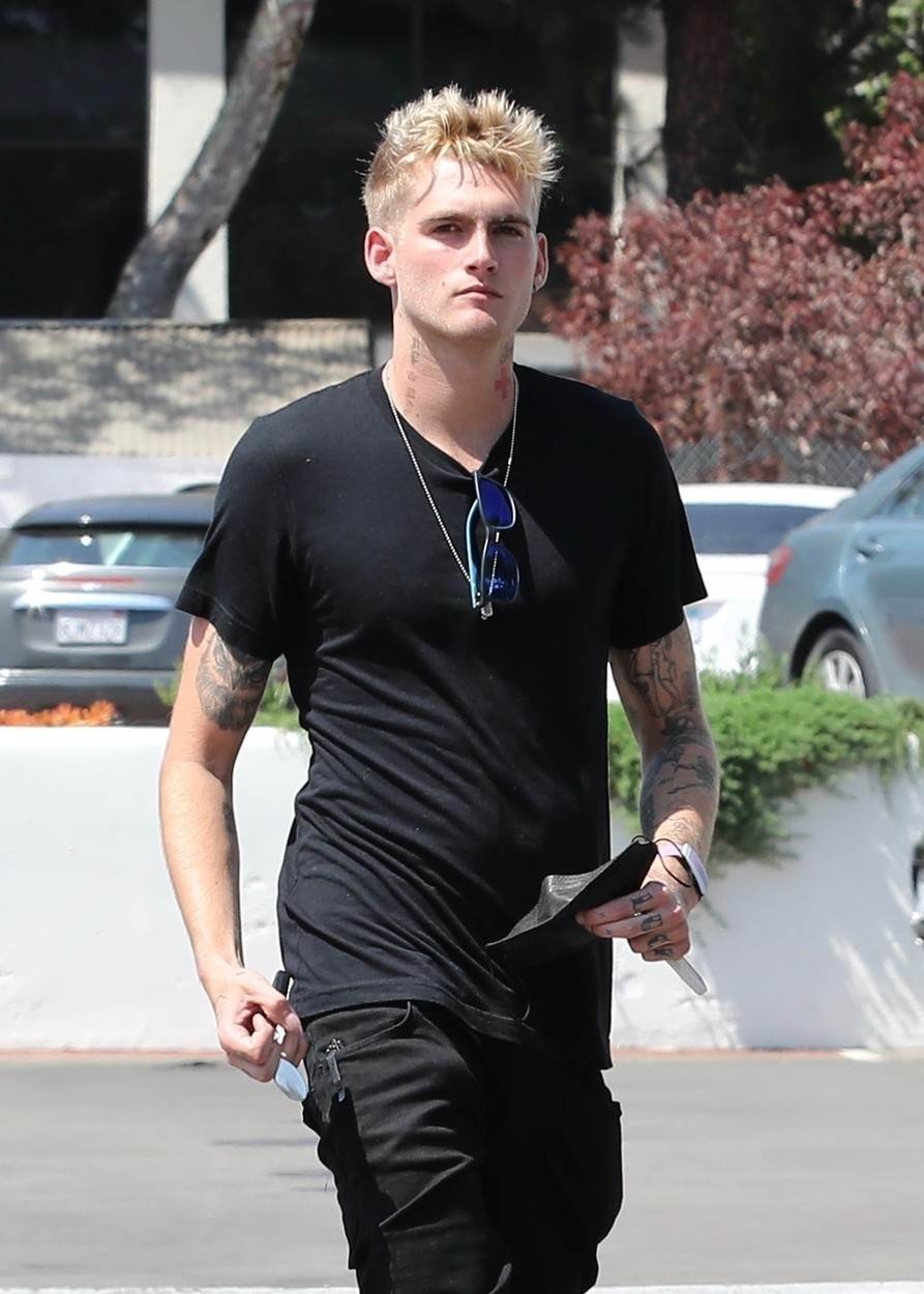 Presley Gerber tetovirao je lice