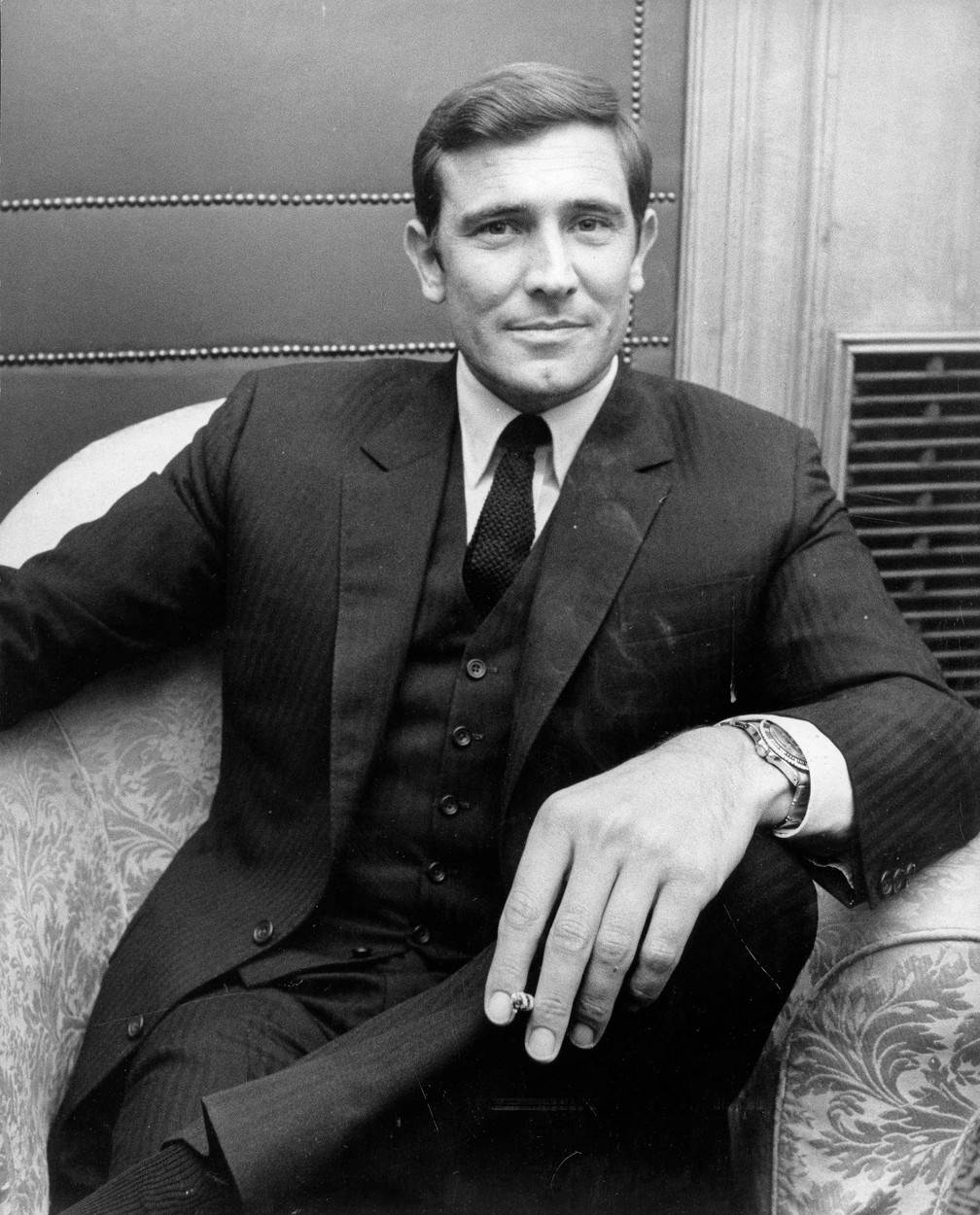 George Lazenby bio je James Bond