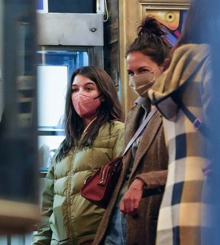 Suri Cruise i Katie Holmes posjetile su tattoo i piercing studio u New Yorku