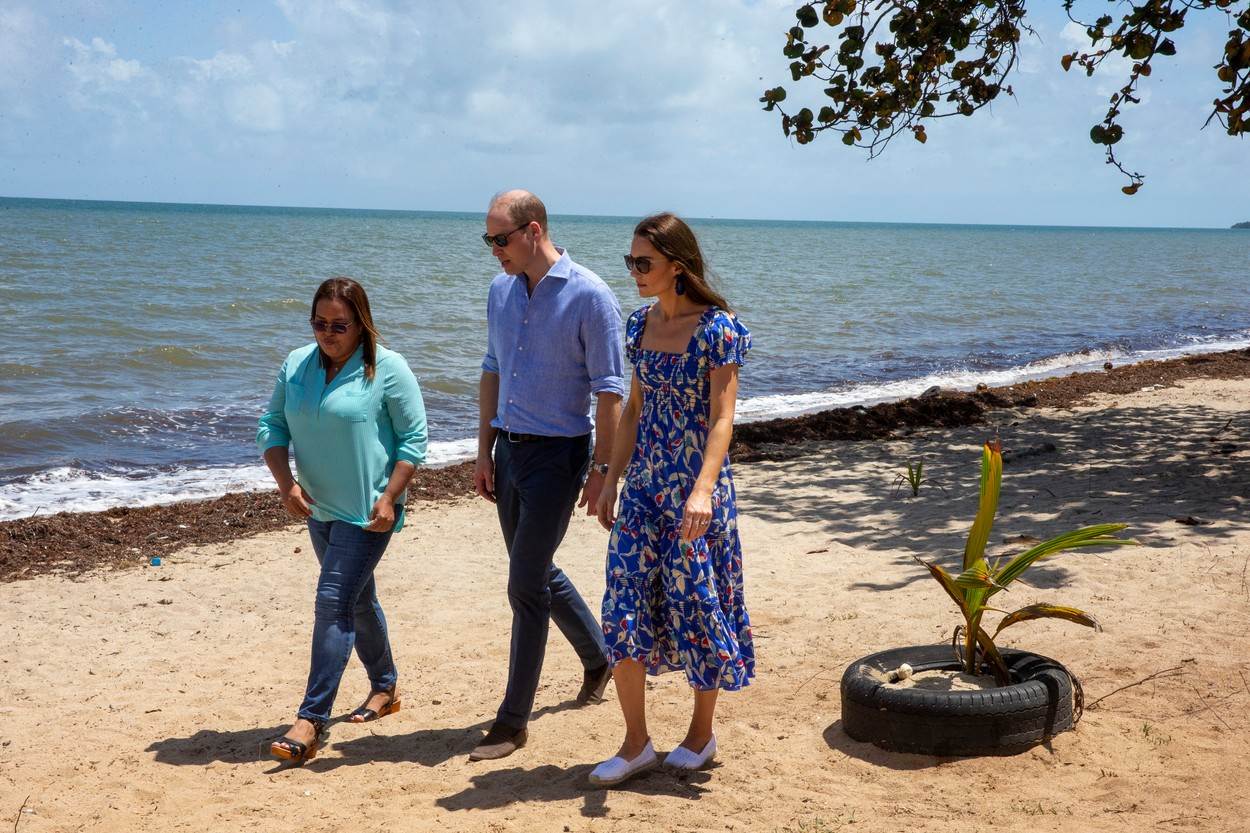 Kate Middleton u espadrilama na kraljevskom turneji po Bahamima