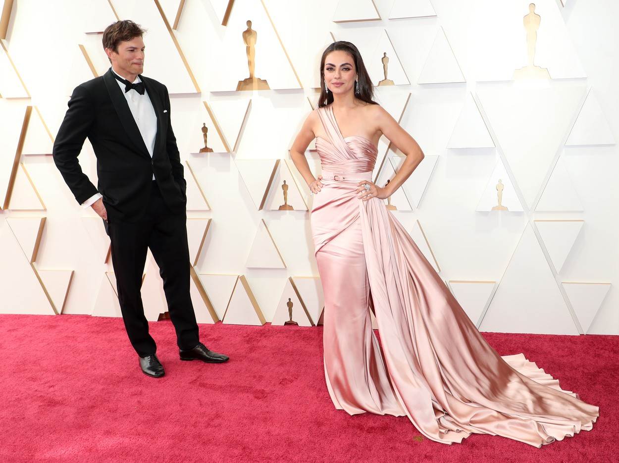 Mila Kunis i Ashton Kutcher imaju dvoje djece