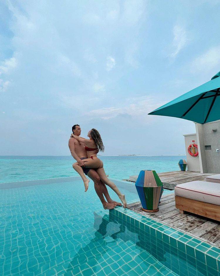 Sonja Kovač i Goran Mandić zaručili su se na Maldivima