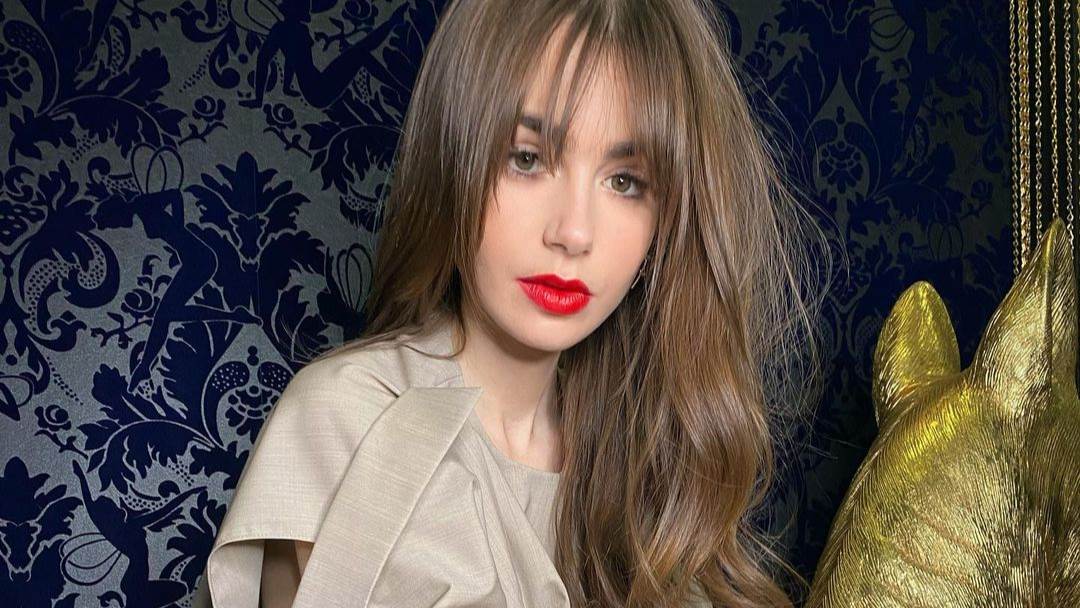 lily collins nosi butterfly frizuru