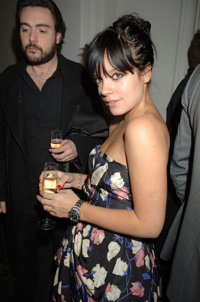 Lily Allen imala je problema s alkoholom i drogama