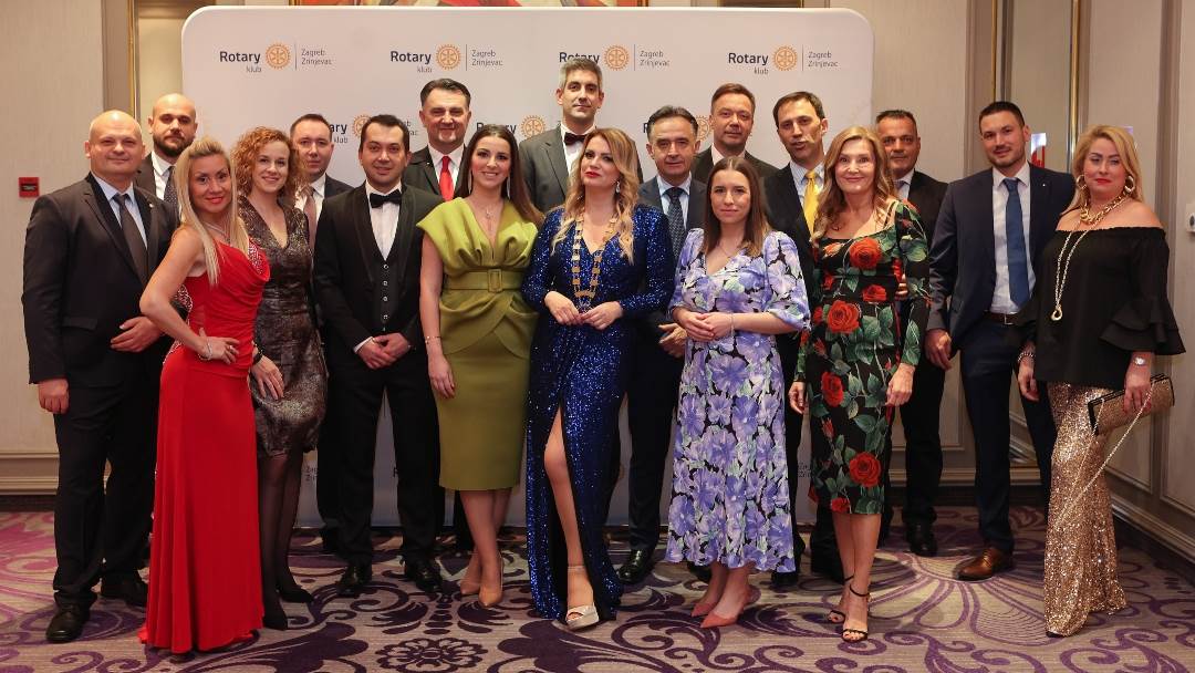 gala večer (2).jpg