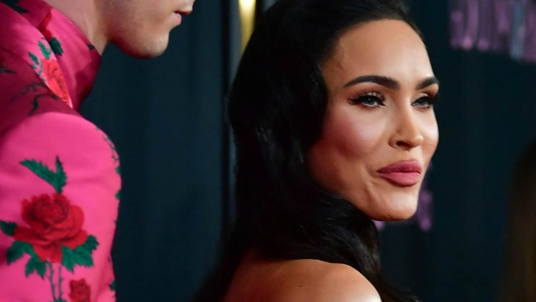 Megan Fox transformirala je svoj izgled plastičnim operacijama