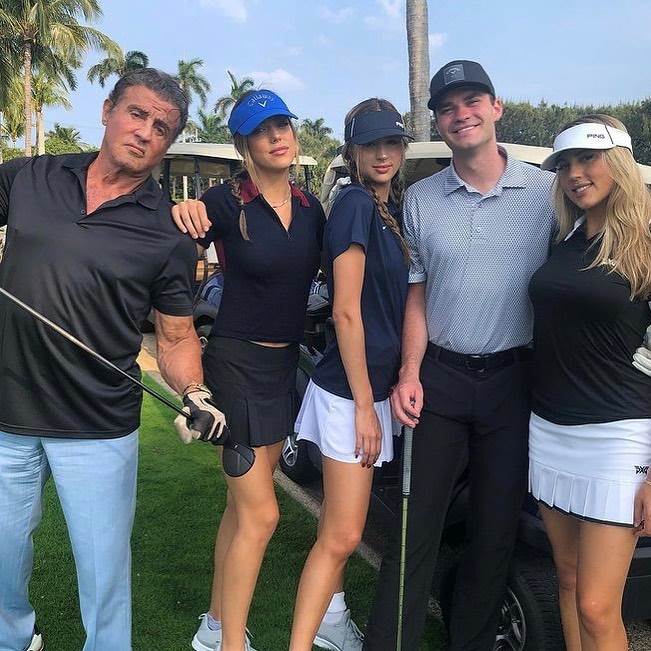 Kako Sylvester Stallone i Jennifer Flavin izgledaju na bazenu