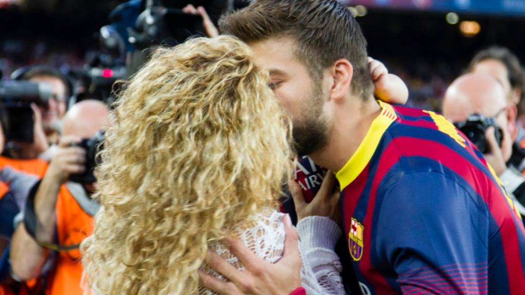 Gerard Pique navodno je prevario Shakiru