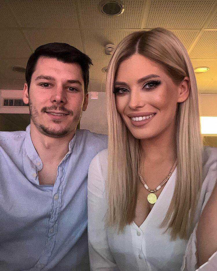 Anđela Manitašević i Nemanja Branković zajedno su dobili kći Lolu