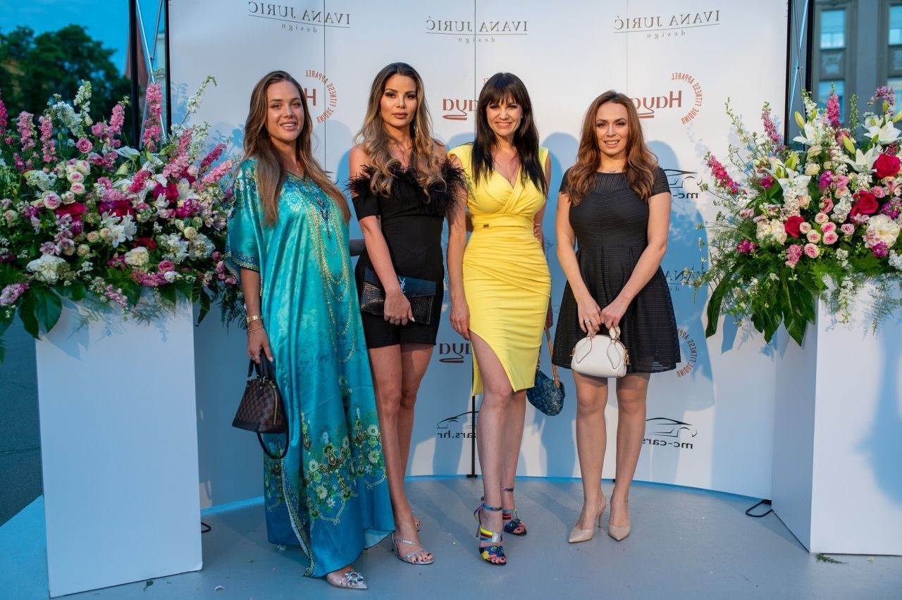 Sarah Ćosić, Ivana Delač, Mia Žaja i Ivana Mišura Vlaović na modnoj reviji Ivane Jurić