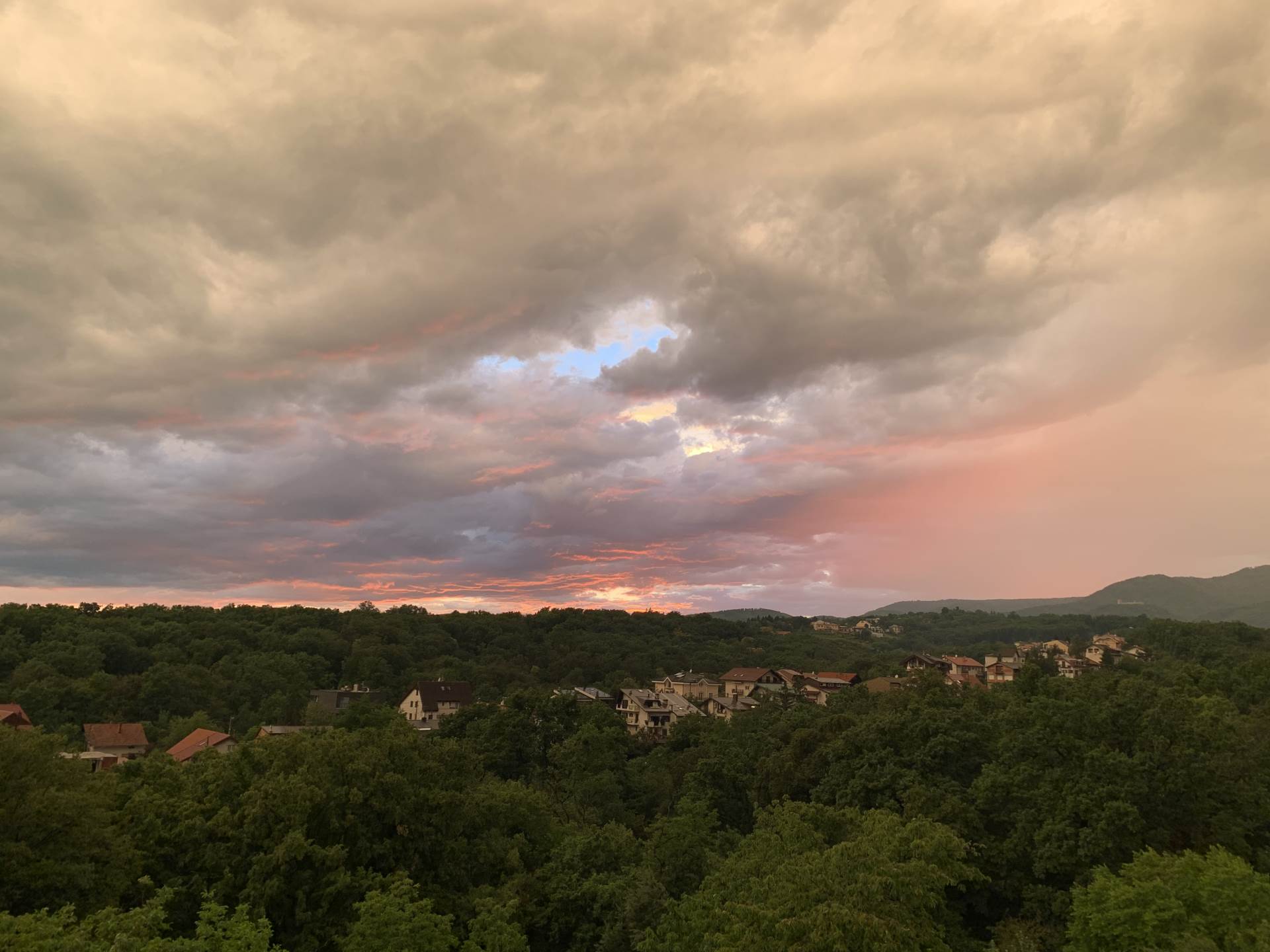 Šarmantni stan u potkrovlju na zagrebačkom Tuškancu