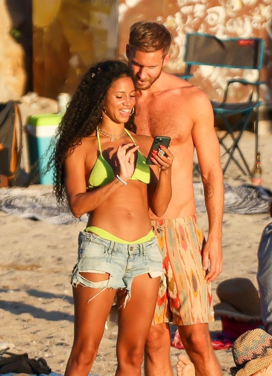 Calvin Harris i Vick Hope uživaju na Ibizi