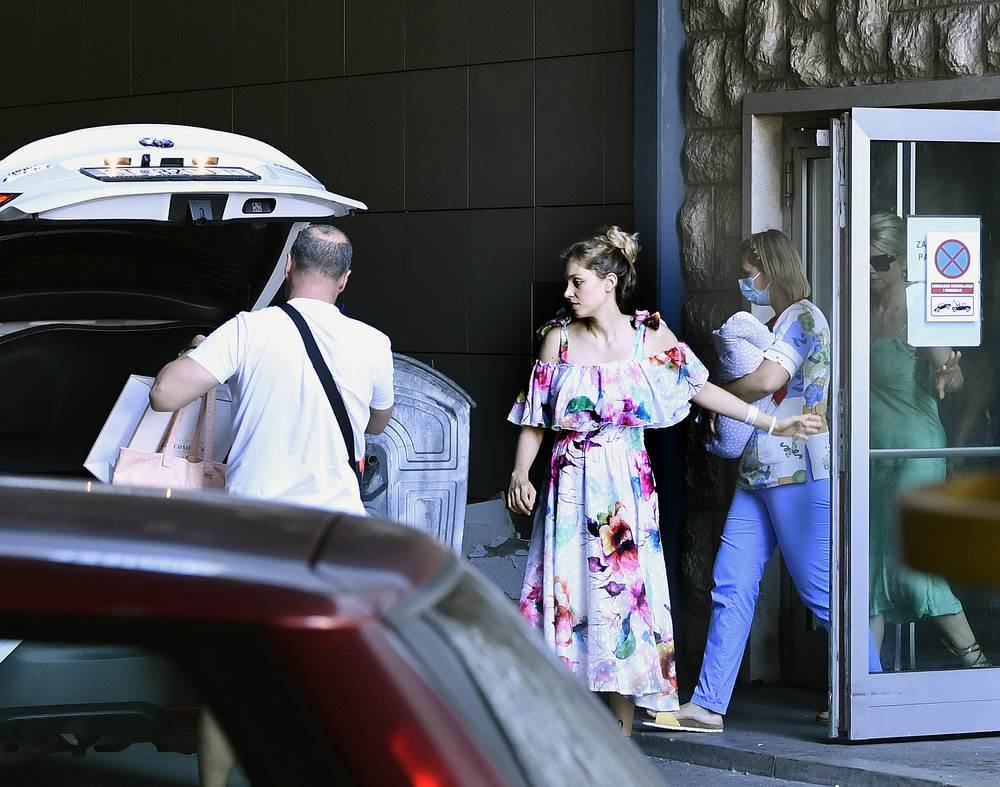 Hana Huljić i Petar Grašo roditelji su kćerkice Albe 17. srpnja 2022. godine