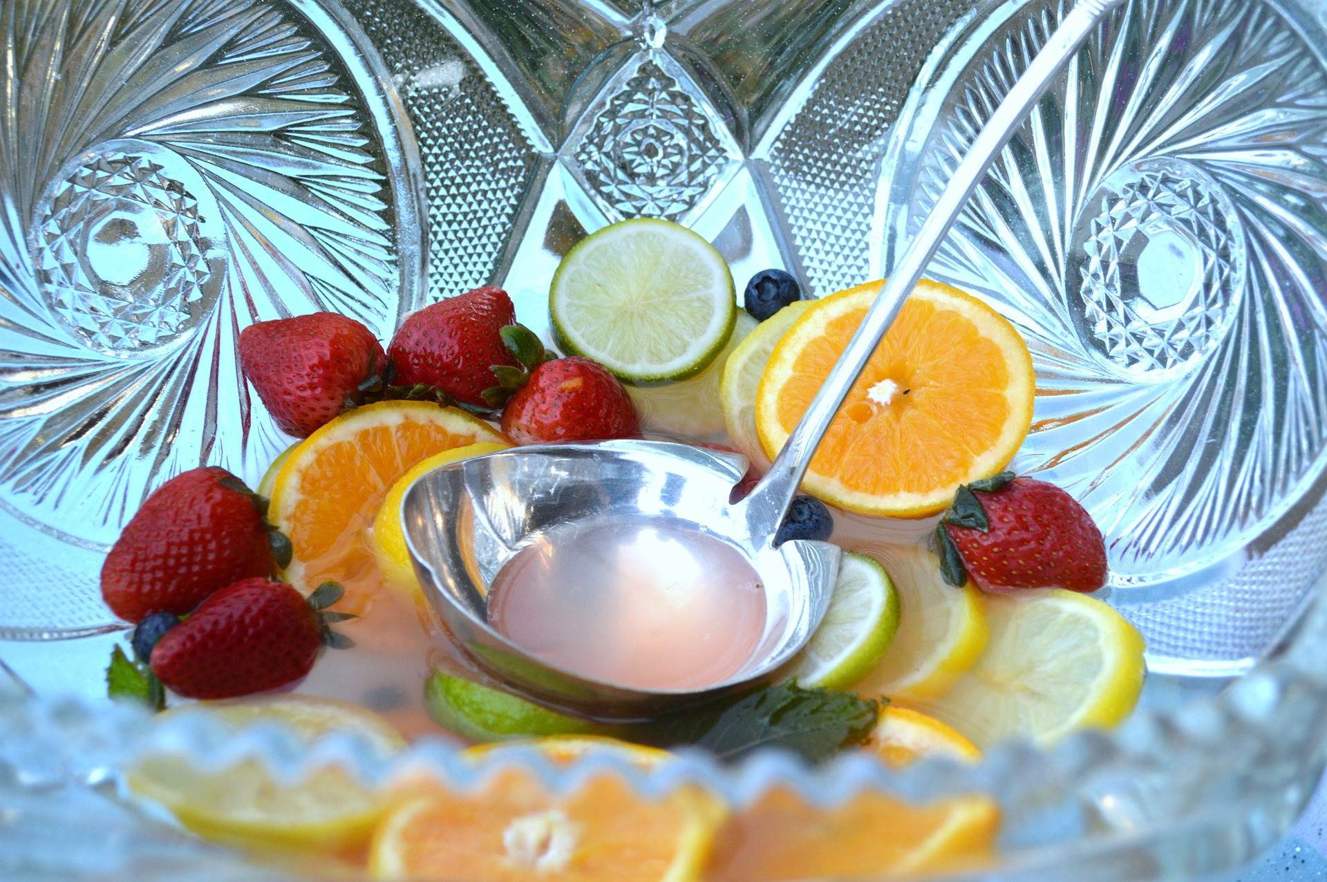 punch-bowl-gae6309288_1920.jpg