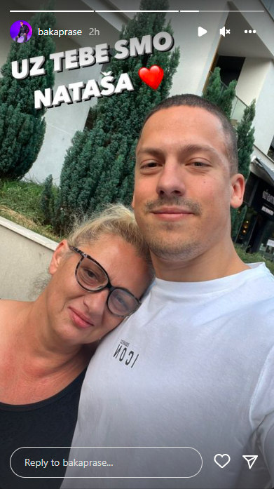 Baka Prase objavio selfie s mamom Kike Đukić, Natašom Đukić