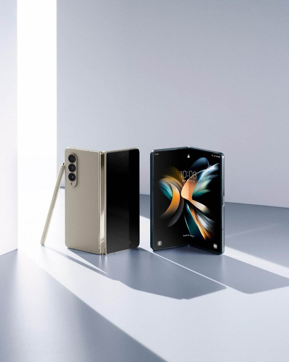 5_Galaxy Z Fold4(1).jpg