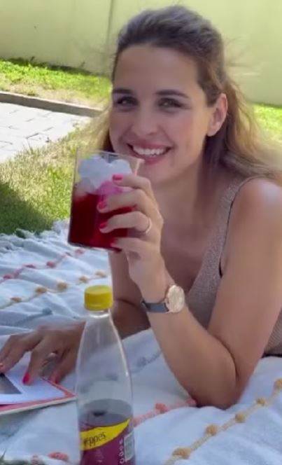 Doris Pinčić nosi prsten u reklami