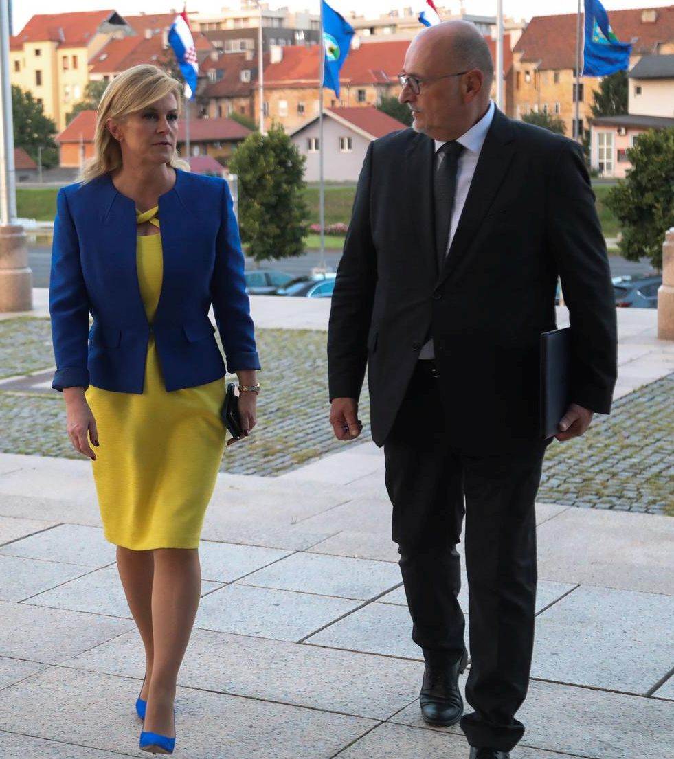 Kolinda Grabar Kitarović u bojama Ukrajine