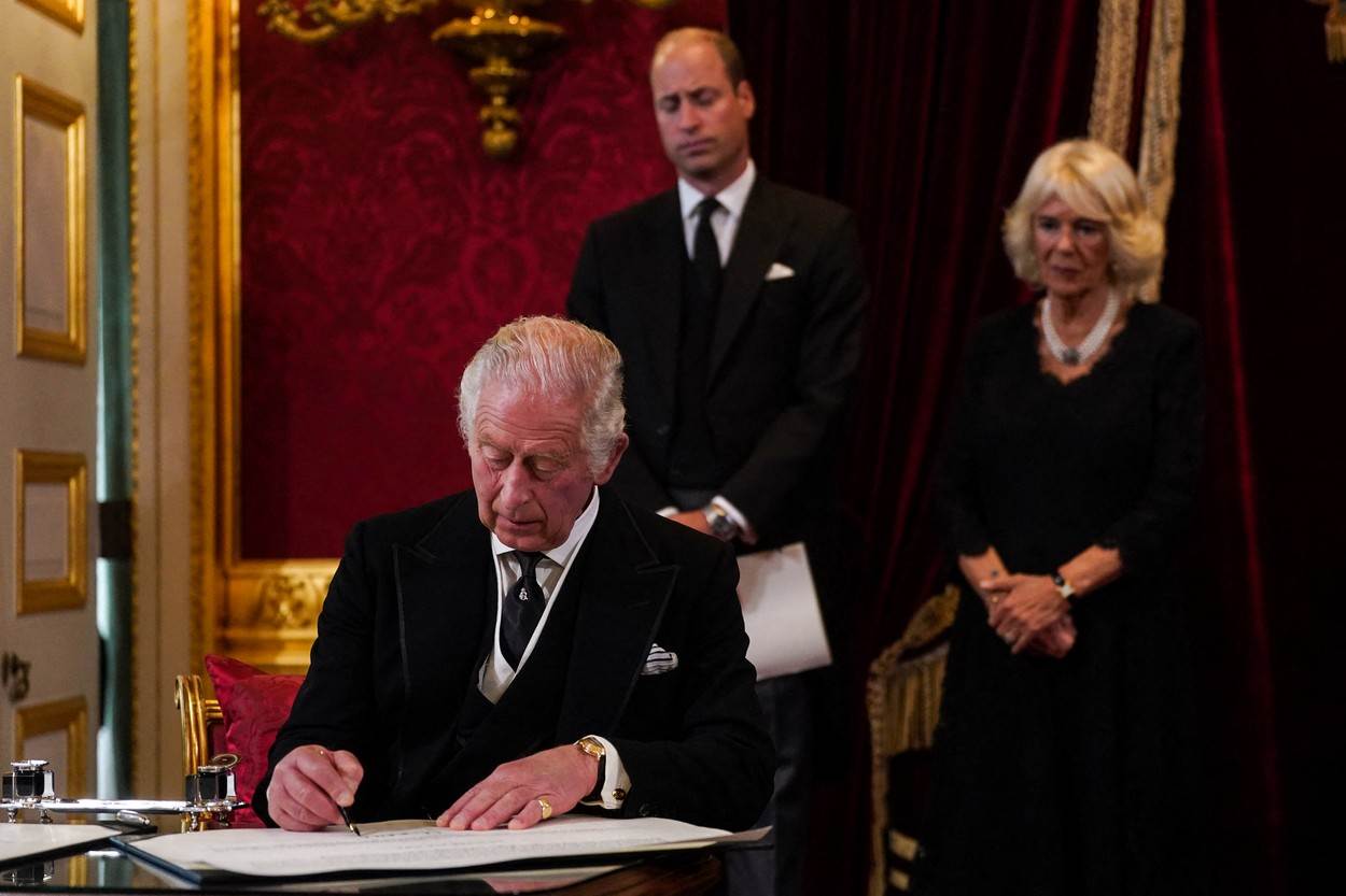 Kralj Charles III. je imao problem s nalivperima