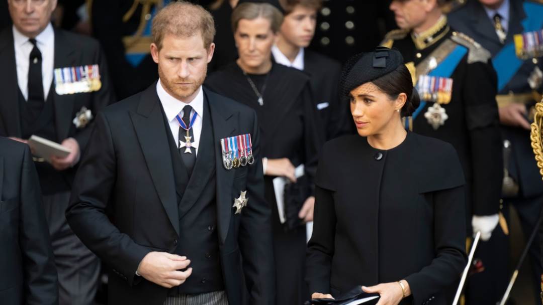 Princ Harry i Meghan Markle na sprovodu kraljice