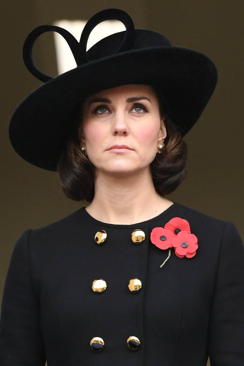 Kate Middleton 2017. je nosila Dolce&Gabbana kaput haljinu