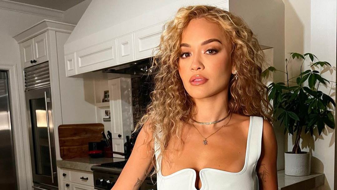 Rita Ora moristi Foreo Luna