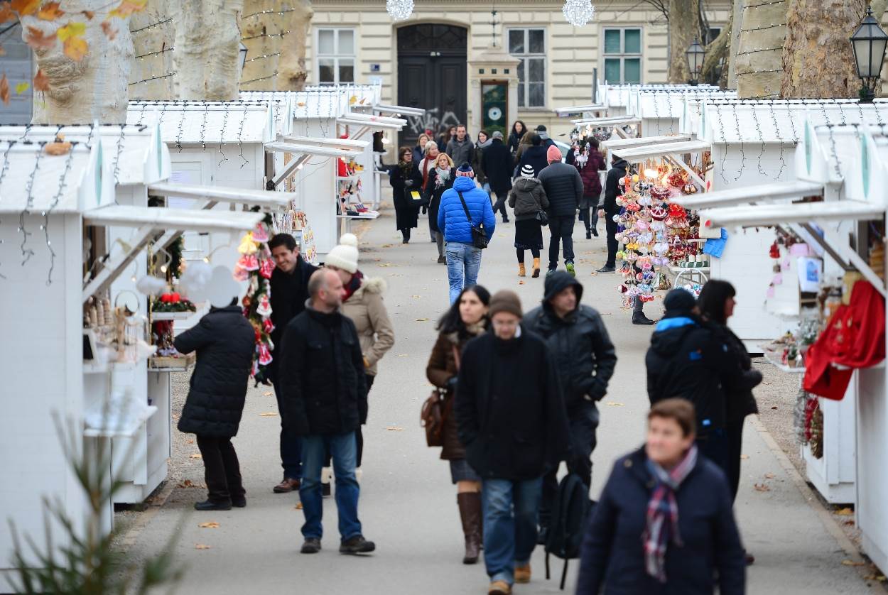 Ovogodišnji Advent u Zagrebu imat će klizalište te kućice na Tomislavcu i Zrinjevcu